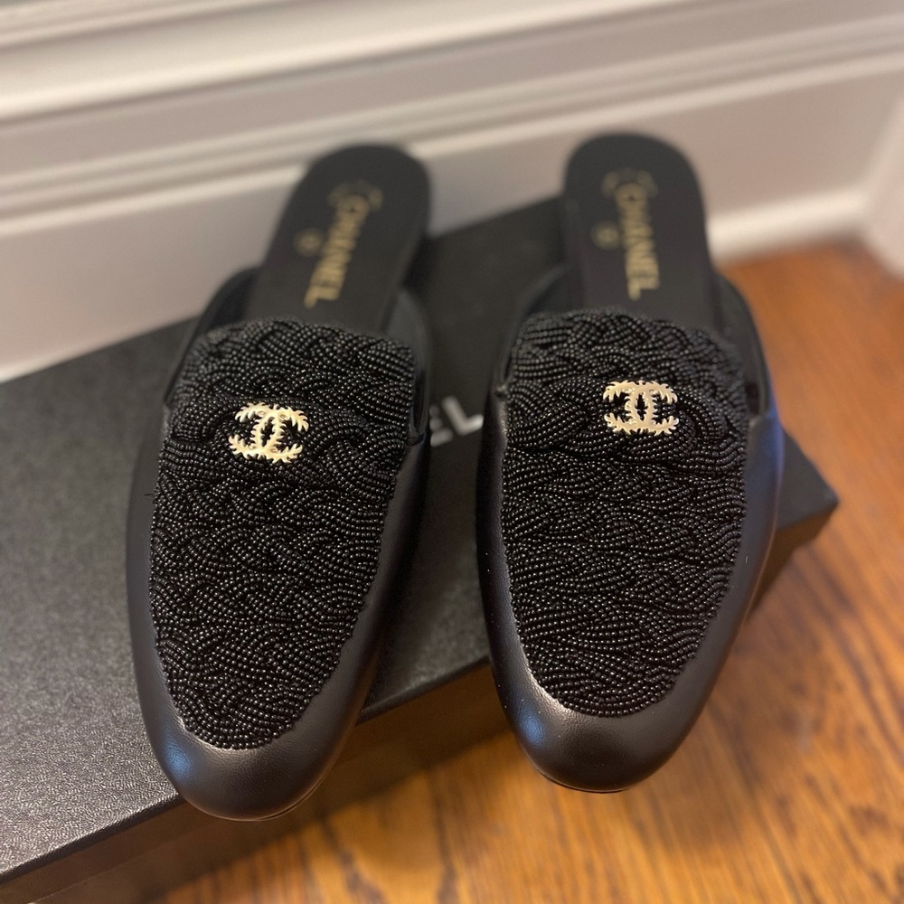 100% Authentic Chanel moccasins